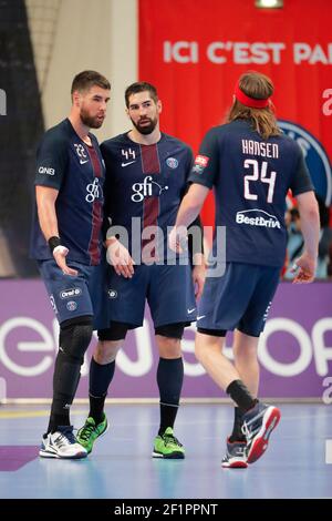 Luka Karabatic (balle de main PSG), Nikola Karabatic (balle de main PSG), Mikkel Hansen (balle de main PSG) pendant la Ligue des champions de l'EHF, ronde 16, 2e match de handball de jambe entre Paris Saint-Germain et HBC Nantes le 1er avril 2017 au stade Pierre de Coubertin à Paris, France - photo Stephane Allaman / DPPI Banque D'Images