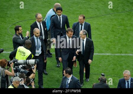 Emmanuel Macron, président de la République française et Noel le Graet, président de la fédération française de football, Jean-Pierre Papin, Nasser Al-Khelaifi (psg) et Said Chabane, président de la SCO Angers lors de la 100e coupe française, finale du match de football entre SCO Angers et Paris Saint-Germain le 27 mai, 2017 au Stade de France à Saint-Denis, France - photo Stephane Allaman / DPPI Banque D'Images