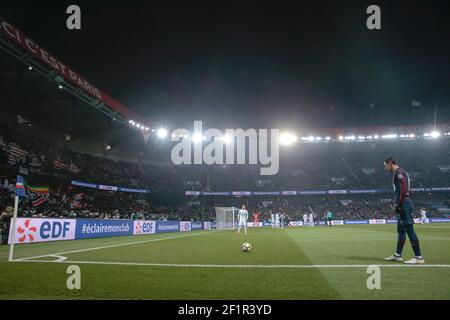 Angel Di Maria (psg) a donné un coup d'envoi lors de la coupe de France, quart de finale du match de football entre Paris Saint-Germain et l'Olympique de Marseille le 28 février 2018 au Parc des Princes Stadium de Paris, France - photo Stephane Allaman / DPPI Banque D'Images