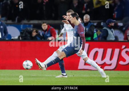 Angel Di Maria (psg) a donné un coup de pied plus rapide que Sergio Ramos (Real Madrid Club de Futbol) lors de la Ligue des champions de l'UEFA, ronde 16, 2ème match de football entre le FC Paris Saint-Germain et le FC Real Madrid le 6 mars 2018 au stade du Parc des Princes à Paris, France - photo Stephane Allaman / DPPI Banque D'Images