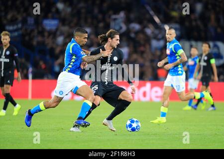 Adrien Rabiot (PSG), Allan marques Loureiro (SSC NAPOLI) lors de la Ligue des champions de l'UEFA, match de football du Groupe C entre Paris Saint-Germain et SSC Napoli le 24 octobre 2018 au stade du Parc des Princes à Paris, France - photo Stephane Allaman / DPPI Banque D'Images