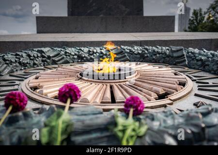 Tombe du Soldat inconnu au Parc commémoratif de la gloire éternelle - Kiev, Ukraine Banque D'Images