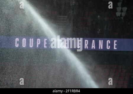 Logotype de FFF (Fédération française de football) illustration écran sur arrosage automatique lors du match quart de finale de la coupe française entre Paris Saint-Germain et Dijon FCO le 26 février 2019 au Parc des Princes à Paris, France - photo Stephane Allaman / DPPI Banque D'Images