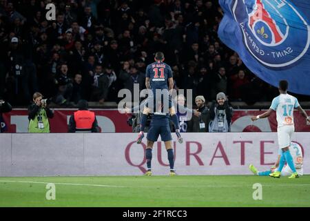 Kylian Mbappe Lottin (PSG) a marqué un but, une célébration, avec Angel Di Maria (PSG) lors de la Ligue des champions de l'UEFA, ronde de 16, 2ème match de football entre Paris Saint-Germain et Manchester United le 6 mars 2019 au stade du Parc des Princes à Paris, France - photo Stephane Allaman / DPPI Banque D'Images