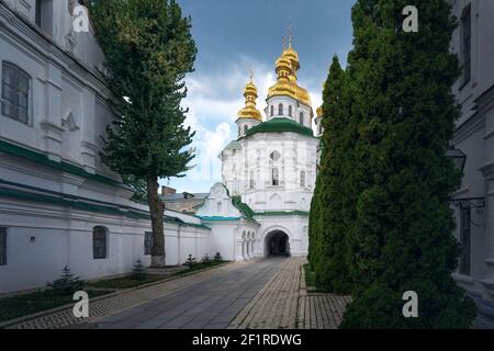 Eglise de la Toussaint au complexe du monastère de Pechersk Lavra - Kiev, Ukraine Banque D'Images