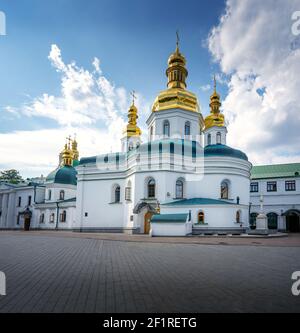 Exaltation de l'église Sainte-Croix au complexe du monastère de Pechersk Lavra - Kiev, Ukraine Banque D'Images