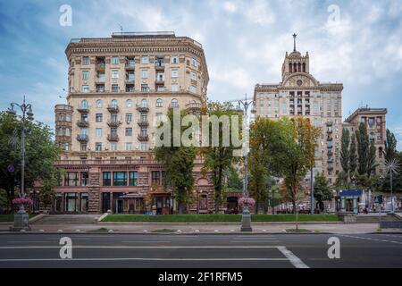 Bâtiments d'architecture de style staliniste à Khreshchatyk Street - Kiev, Ukraine - Kiev, Ukraine Banque D'Images