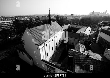 Vue de dessus du centre de Cracovie, Pologne. Photo en noir et blanc. Banque D'Images