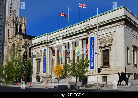 Musée des beaux-arts de Montréal ou Musée des Beaux-Arts, Sherbrooke St Montréal, Canada, canadien, province, Québec. (Le musée le plus prestigieux de Montréal construit sa collection d'arts plastiques depuis plus de 150 ans. Des artistes célèbres tels que Rembrandt, El Greco, Renoir, Cézanne et Picasso. D'autres membres intéressants de la collection du musée incluent la porcelaine anglaise du XVIIIe siècle, des articles de la première Guerre mondiale. Banque D'Images