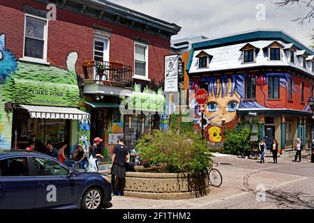 Boulevard Saint-Laurent, Montréal, Canada, canadien, province, Québec.( restaurants, bars, effusive, éclectique et multiculturel mélange de choses à voir et à faire, à l'intérieur et à l'extérieur, à toute heure de la journée. La vie nocturne des brasseries, des clubs branchés, des cabarets chicheux, des bars de karaoké, des salles de danse et des divebars. ) Banque D'Images