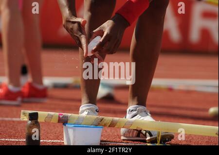 ATHLÉTISME - CHAMPIONNATS DE FRANCE 2012 - ANGERS (FRA) - JOUR 2 16/06/2012 - PHOTO STEPHANE KEMPINAIRE / KMSP / DPPI - ILLUSTRATION - COFFRE-FORT DE POTEAU Banque D'Images