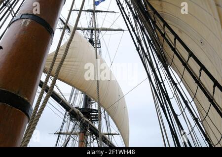 Le Bounty est un trois maître à 54 pieds carrés (180 mètres) construit à Lunenburg, en Nouvelle-Écosse, sur la base des dessins originaux du navire Banque D'Images