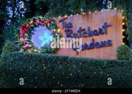 Panneau d'entrée pendant la période de Noël, Butchart Gardens, Brentwood Bay, C.-B., Canada. Banque D'Images