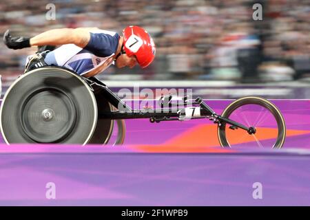 LONDRES 2012 - PARALYMPIQUES - JOUR 8 - 06/09/2012 - PHOTO EDDY LEMAISTRE / KMSP / DPPI - STADE OLYMPIQUE - HOMMES 800 M - DAVID WEIR (GBR) EST PARALYMPIQUE CHAMPION ET MÉDAILLÉ D'OR Banque D'Images