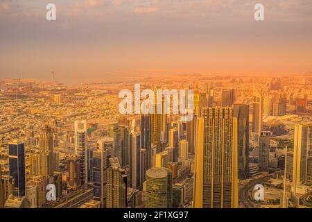 Vue de Dubaï depuis la terrasse d'observation de Burj Khalifa Banque D'Images