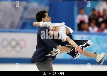 Cappellini Anna et Lanotte Luca (ITA), pendant le patinage artistique, l'équipe de danse sur glace, programme court des XXII Jeux Olympiques d'hiver Sotchi 2014, au Palais des sports d'Iceberg, le 8 février 2014 à Sotchi, Russie. Photo Pool KMSP / DPPI Banque D'Images