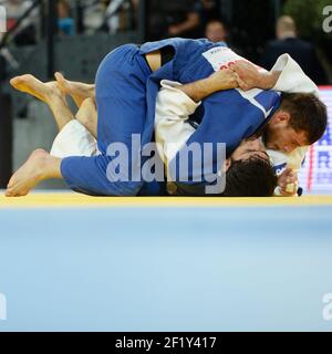 Alexandre Iddir (-90kg) de France est en compétition contre Shahin Gahramanov d'Azerbadjan lors de la quart de finale des Championnats d'Europe, le 26 avril 2014, au Park&Suites Arena de Montpellier, France. Photo Philippe Millereau / KMSP / DPPI Banque D'Images