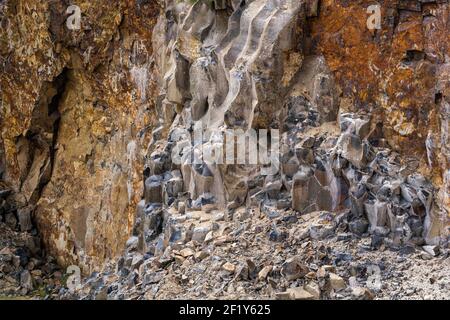 Basalt piliers de la Réserve géologique, Ukraine Banque D'Images