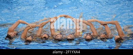 Carolane Canavese, Alice Carbonnel, Esther Ducrocq, Inesse Guermoud, Solene Lusseau, Estelle Philibert, Abbygaelle Slonina, Laura Tremble, Camille Egidio, Charlotte Tremble se disputent en natation synchronisée, qualification des équipes routine libre, pendant les 1ers Jeux Olympiques européens 2015 à Bakou, Azerbaïdjan, jour 0, le 12 juin 2015 - photo Philippe Millereau / KMSP / DPPI Banque D'Images