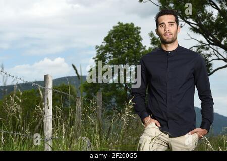 Martin Fourcade de France pose à domicile, à Lans en Vercors, France, le 1er juin 2015. Photo Philippe Millereau / KMSP / DPPI Banque D'Images