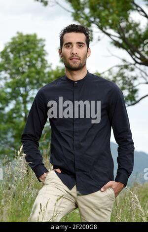 Martin Fourcade de France pose à domicile, à Lans en Vercors, France, le 1er juin 2015. Photo Philippe Millereau / KMSP / DPPI Banque D'Images
