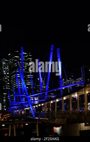 Pont Kurilpa au-dessus de la rivière Brisbane, Queensland, Australie. Banque D'Images