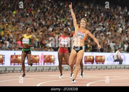 Dafne Schippers (NED) est en compétition et remporte la médaille d'or sur la finale féminine de 200 m lors des Championnats du monde de l'IAAF, Beijing 2015, au Stade National, à Beijing, Chine, jour 7, le 28 août, 2015 - photo Stephane Kempinaire / KMSP / DPPI Banque D'Images