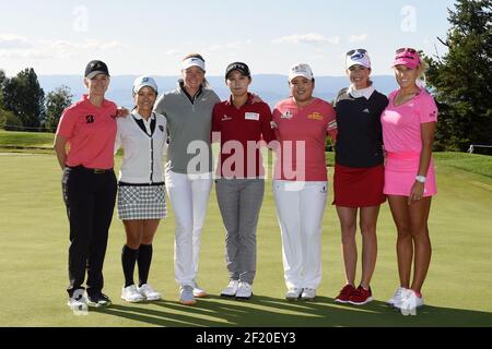 Les anciens vainqueurs du championnat d'Evian LPGA, de gauche à droite : Karrie Webb d'Australie, ai Miyazato du Japon, Suzann Pettersen de Norvège, Hyo Joo Kim de Corée, Inbee Park de Corée, Paula Creamer des États-Unis, Natalie Gulbis des États-Unis, Posez pendant le premier jour du championnat LPGA Evian 2015 au club de golf d'Evian Resort, à Evian-les-bains, en France, le 7 septembre 2015. Photo Philippe Millereau / KMSP / DPPI Banque D'Images