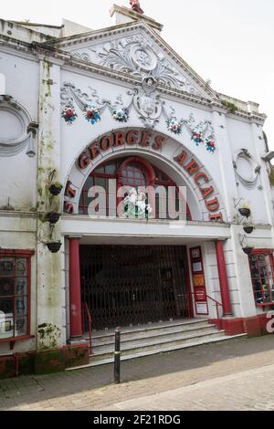 St George's Arcade à Falmouth, Cornwall, Royaume-Uni Banque D'Images