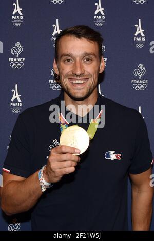 Médaillé d'or français à Kayak Denis Gargaud lors de la fête des médaillés après les Jeux Olympiques RIO 2016, le 23 août 2016, à Paris, France - photo Philippe Millereau / KMSP / DPPI Banque D'Images