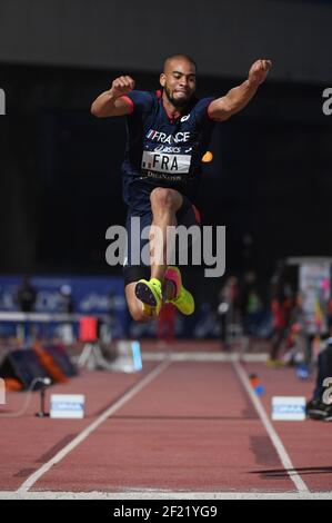 Benjamin Compaore (FRA) participe au Tripkle Jump masculin lors de la rencontre Athletics DecaNation 2016 du 13 septembre 2016 au stade Delort à Marseille, France - photo Stephane Kempinaire / KMSP / DPPI Banque D'Images
