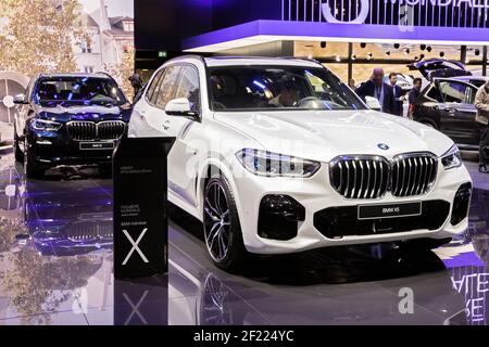 BMW X5 au salon de l'automobile de Paris à l'Expo porte de Versailles. France - 3 octobre 2018 Banque D'Images