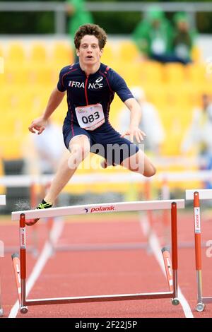 Clément Ducos rivalise et tombe en athlétisme hommes 400m haies pendant le Festival olympique de la Jeunesse européenne 2017 à Gyor, Hongrie, jour 5, le 27 juillet 2017 - photo Philippe Millereau / KMSP / DPPI Banque D'Images