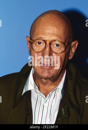 Prominenz auf der IFA à Berlin, Deutschland 1989, hier: Journaliste und Drehbuchautor Wolfgang Menge