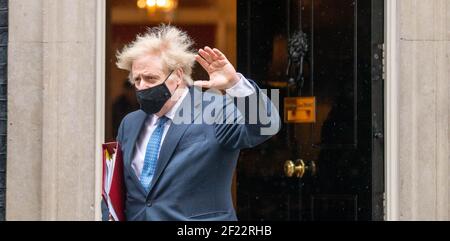 Londres, Royaume-Uni. 10 mars 2021. Boris Johnson, député Premier ministre quitte 10 Downing Street, Londres Royaume-Uni crédit : Ian Davidson/Alay Live News Banque D'Images