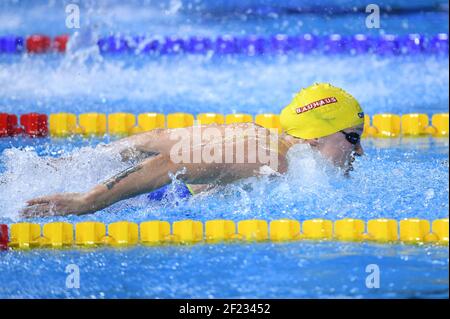 Sarah Sjoestroem (SWE) participe à la compétition préliminaire féminine de papillon de 100 m pendant le court-cours du Championnat d'Europe de natation 2017, à la Royal Arena de Copenhague, Danemark, jour 4, le 16 décembre 2017 - photo Stéphane Kempinaire / KMSP / DPPI Banque D'Images