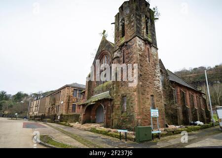 Vue sur le logement abandonné au parc Cune à Port Glasgow, Inverclyde. Le logement de la tente doit être démoli et redéveloppé. Écosse, Royaume-Uni Banque D'Images