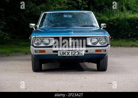 Berline japonaise 1977 Datsun 200L Banque D'Images