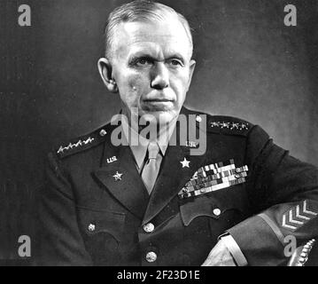 GEORGE C. MARSHALL (1880-1959) soldat et homme d'État américain vers 1940 Banque D'Images