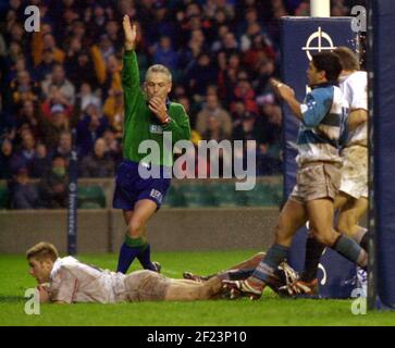 RUGBY ANGLETERRE V ARGENTINE À TWICKENHAM 25/11/2000. DAVID ASHDOWN, L'IMAGE D'ESSAI DE BEN COHEN Banque D'Images