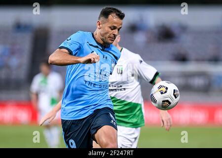 10 mars 2021 ; stade Netstrata Jubilee, Sydney, Nouvelle-Galles du Sud, Australie ; A League football, Sydney football Club contre Western United ; Bobo de Sydney contrôle a Through ball Credit: Action plus Sports Images/Alay Live News Banque D'Images