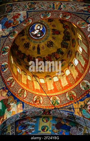 TARGU MURES, TRANSYLVANIE/ROUMANIE - SEPTEMBRE 17 : vue intérieure décorative de la cathédrale de l'Ascension à Targu Mures Transylvanie R. Banque D'Images