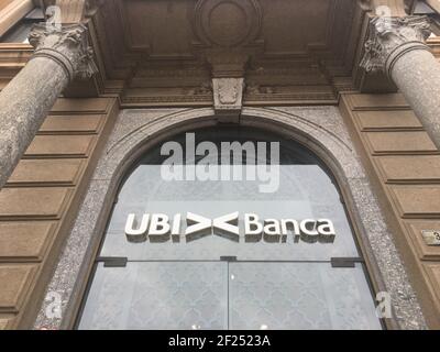 Milan, Italie. 10 mars 2021. Milan, Italie BPER Banca l'institution de crédit Modenese a remplacé la banque UBI à partir du 22 février 2021 dans la photo: Marques précédentes UBI crédit: Agence de photo indépendante/Alamy Live News Banque D'Images