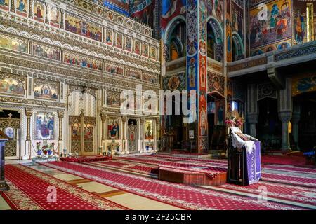 TARGU MURES, TRANSYLVANIE/ROUMANIE - SEPTEMBRE 17 : vue intérieure décorative de la cathédrale de l'Ascension à Targu Mures Transylvanie R. Banque D'Images