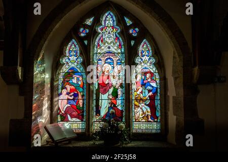 Vue intérieure de l'église Saint-Pierre-ad-Vincula à Wisborough Vert Banque D'Images