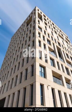 Wroclaw, Pologne - mai 8 2020 : façade de l'immeuble de la Chambre d'administration fiscale Banque D'Images