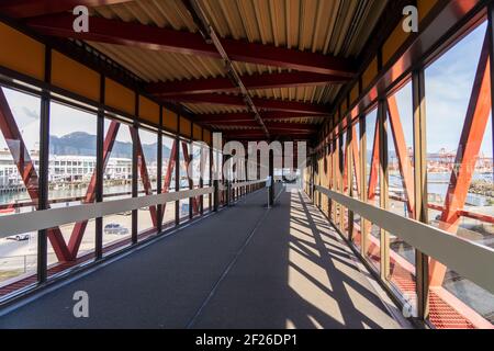 Station de bord de mer terminal SeaBus reliant le pont. Banque D'Images