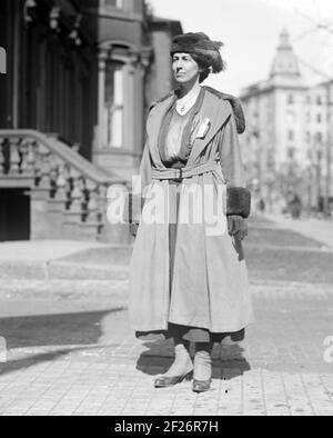 NORA STANTON BARNEY (1883-1971) Ingénieur civil, architecte et suffragiste américain d'origine anglaise en 1921. Photo: Bain News Service Banque D'Images