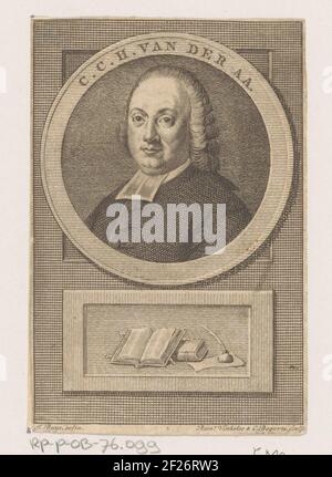 Portrait de Christianus Carolus Hendricus van der AA.Portrait de Christianus Carolus Hendricus van der AA dans un cadre d'image circulaire avec périphérique. Y compris les livres et les ustensiles d'écriture. Banque D'Images