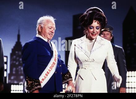 Mickey Rooney Liz Taylor 1981 photo par Adam Scull/PHOTOlink Banque D'Images